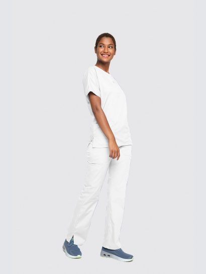 WWE4700_WHTW_RIGHT-AWB